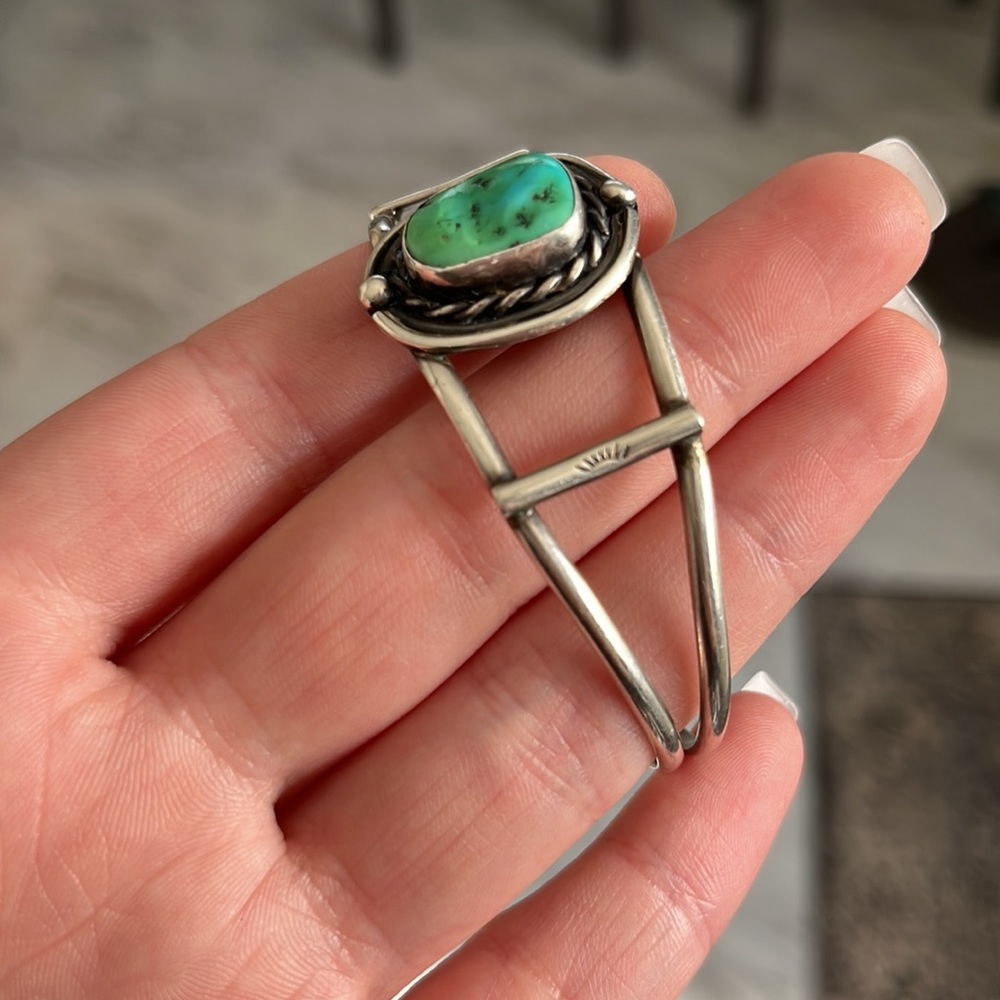 Adjustable genuine silver turquoise bracelet. - Picture 2 of 3
